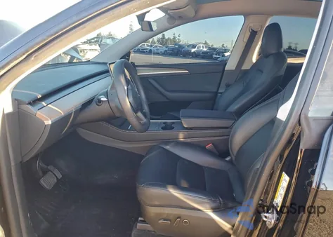 2023 Tesla Model Y z USA, uszkodzony, nr VIN 7SAYGDEEXPA074287